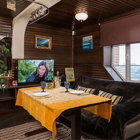 The Sky Loft Apartment Kiev Luaran gambar