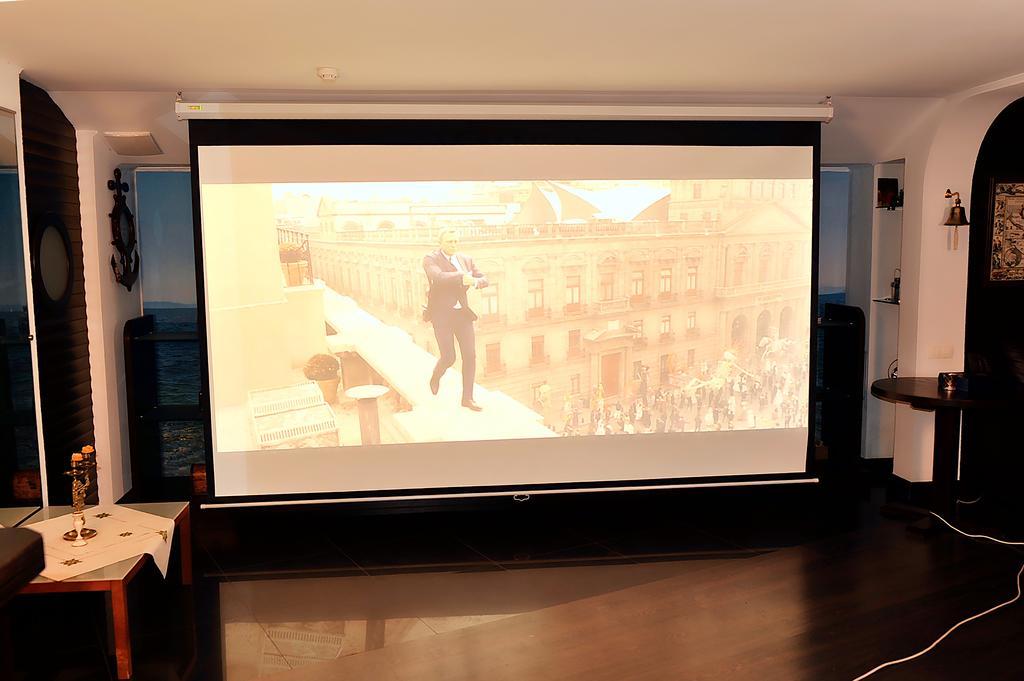 The Sky Loft Apartment Kiev Luaran gambar