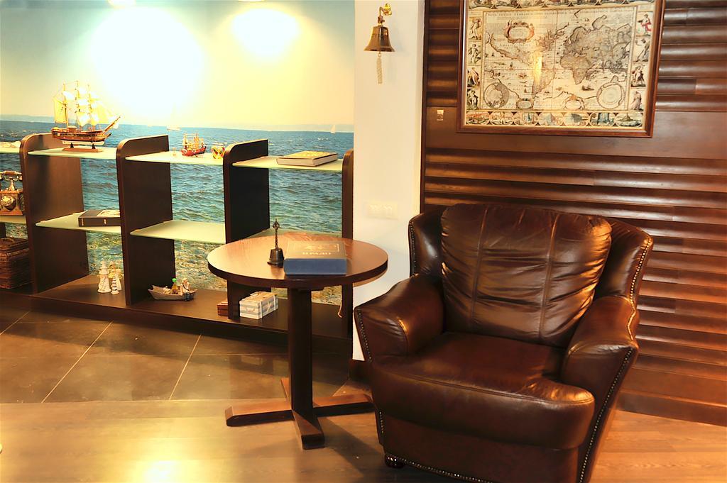 The Sky Loft Apartment Kiev Luaran gambar